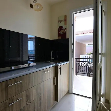 Nadia's & In Argasi, Sea-view 公寓 阿凯松