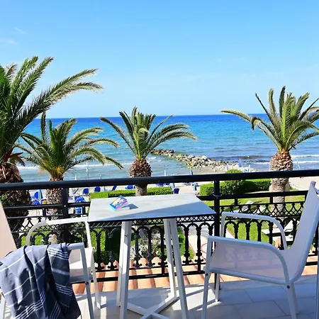 Nadia's & In Argasi, Sea-view Apartment Argassi