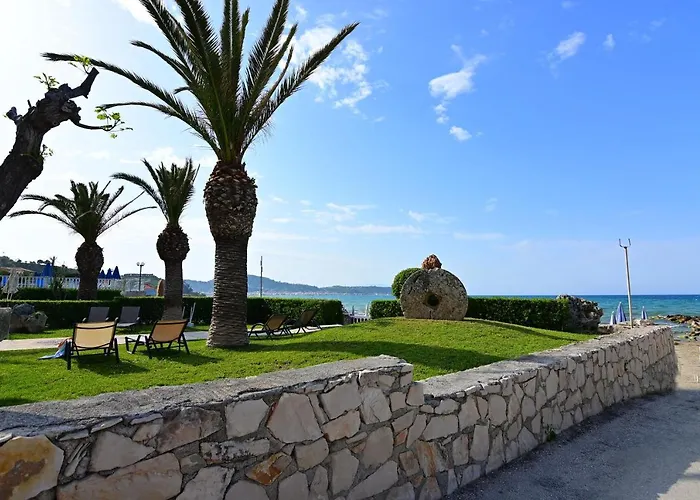 Nadia's & In Argasi, Sea-view Аргаси