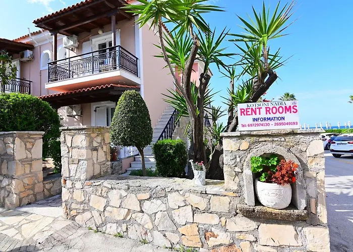 Nadia's & In Argasi, Sea-view Апартаменты *