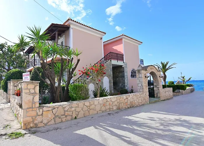 Nadia's & In Argasi, Sea-view Аргаси